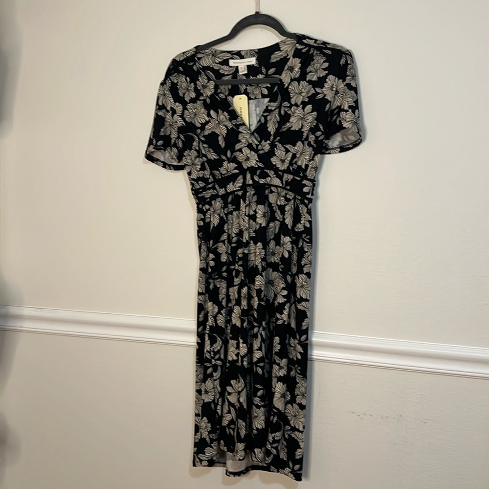 Monteau Black and cream flowered dress
